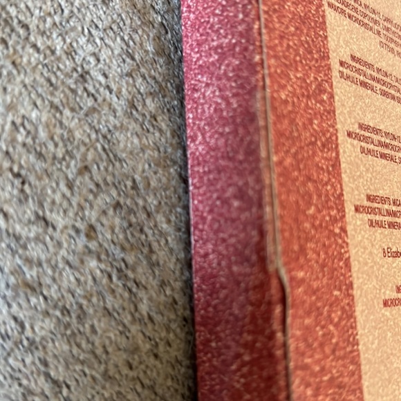 Elizabeth Arden Eyeshadow color palette never opened - Picture 3 of 6